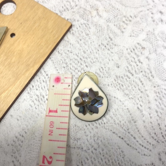 Vintage alpaca silver Mexico tear drop abalone earrings boho statement dressy - Picture 4 of 4